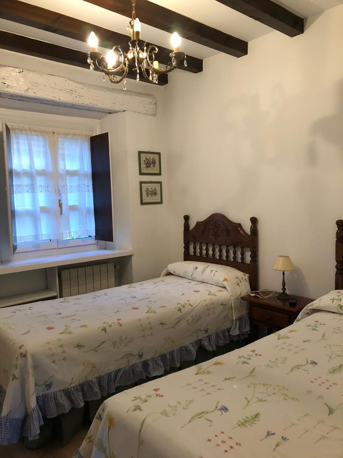 Apartamentos La Casona Ucieda Eksteriør bilde
