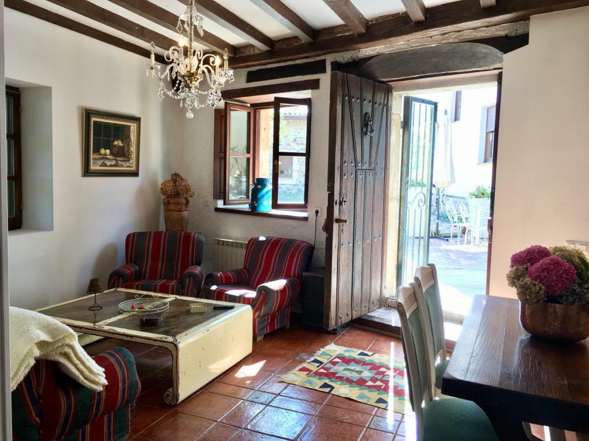 Apartamentos La Casona Ucieda Eksteriør bilde